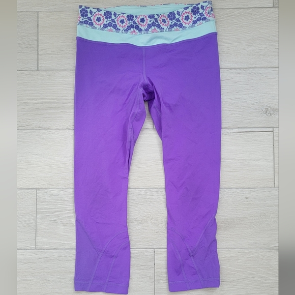 LULULEMON RUN Inspire Crop ll In Power Purple 6. - Picture 6 of 10